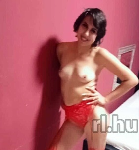 Emma23 (23 éves) - Telefon: +36 20 / 852-3530 - Miskolc