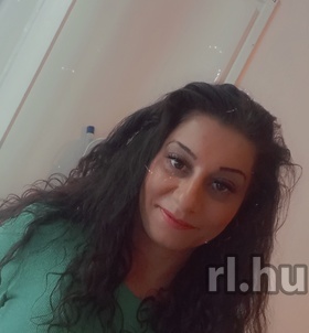 Eszter (30+ éves) - Telefon: +36 20 / 745-8184 - Kecskemét