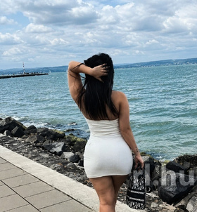 Eszti Székesfehérvár escort Mädchen