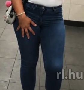 Evelin (29+ éves) - Telefon: +36 70 / 304-5258 - Sopron