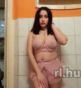 Evelinkee Budapest escort Mädchen