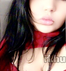 Évike (20 éves) - Telefon: +36 70 / 217-6536 - Budapest, V