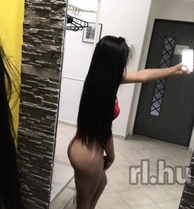 Sz�kesfeh�rv�r, Fanni 06206263161