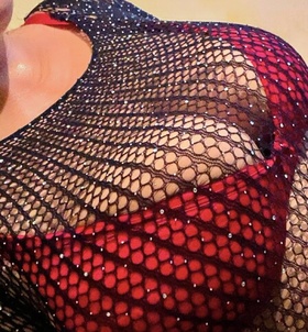 Fanni (20 éves, Nő) - Telefon: +36 70 / 217-6536 - Zalaegerszeg, szexpartner