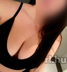 FaszimádóLilli (22+ éves) - Telefon: +36 20 / 621-5188 - Sopron