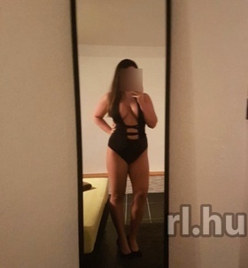 FaszimádóLilli (22+ éves) - Telefon: +36 20 / 621-5188 - Sopron