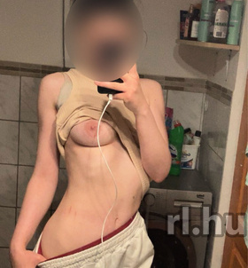 Flóra Budapest escort Mädchen