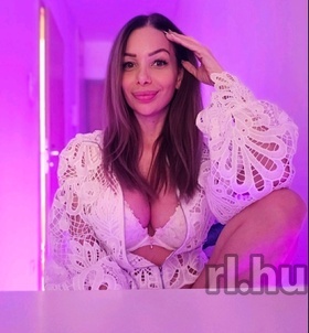 Freya Budapest Erotische Massage Mädchen