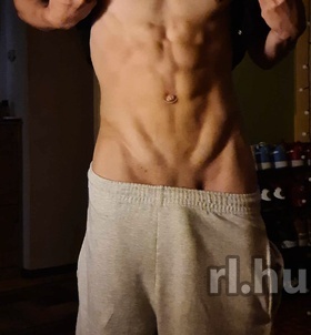 Fullwarez 303077352, Budapest Junge