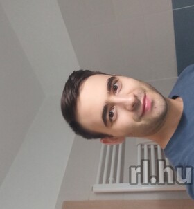 Gábor (28+ éves) - Telefon: +36 30 / 645-2293 - Siófok