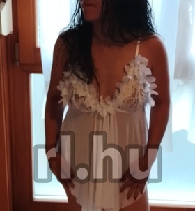 P�cs, Gina 06305328394