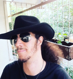 Györgyuszon (34 éves) - Telefon: +36 30 / 209-5436 - Budapest, III