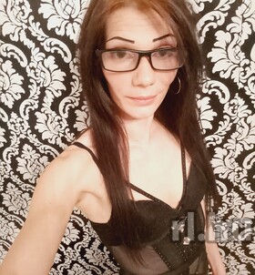 Hajnika Szeged escort Mädchen