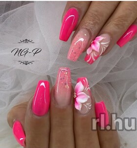 Hanna (25 éves) - Telefon: +36 30 / 611-1002 - Debrecen