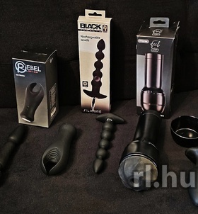 Sz�kesfeh�rv�r, HannaBDSM 06202209422