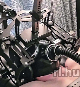 Sz�kesfeh�rv�r, HannaBDSM 06202209422