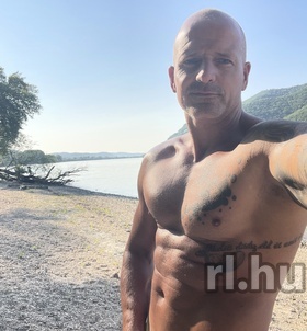 Hektor79 Budapest szexpartner lányok