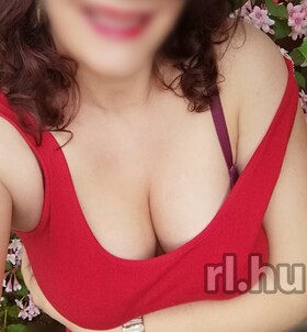 Heni Budapest escort girls