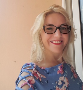 Heni (34 éves) - Telefon: +36 70 / 301-2475 - Győr