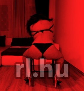 Budapest, Henni 06203694151