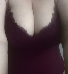 Hermina (37 éves) - Telefon: +36 30 / 087-0562 - Tatabánya