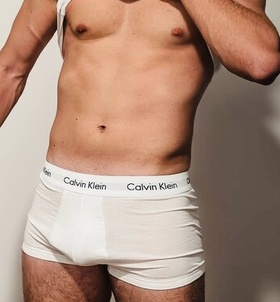 Hunor (20+ éves, Férfi) - Telefon: +36 30 / 559-8212 - Nyíregyháza, szexpartner