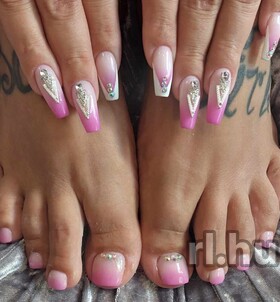 Ilona (25+ éves) - Telefon: +36 20 / 662-0739 - Veszprém