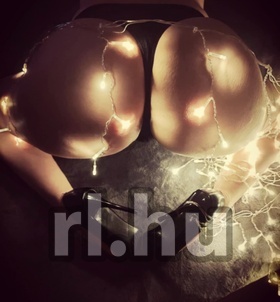 Ivett (24 éves) - Telefon: +36 30 / 557-2985 - Budapest, VI