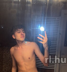 James Budapest szexpartner lányok