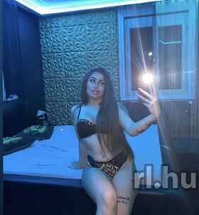Budapest, Jasmine18 06701702565