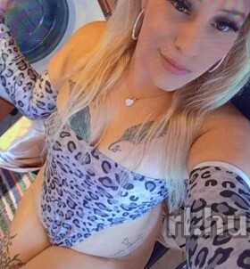 Jasmine (28 éves, Nő) - Telefon: +36 70 / 256-9641 - Mosonmagyaróvár, szexpartner