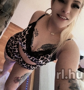 Jasminee Mosonmagyaróvár escort Mädchen