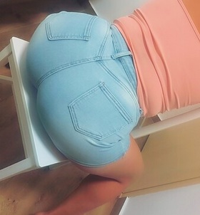 Jázmin (28 éves, Nő) - Telefon: +36 20 / 852-4287 - Keszthely, szexpartner