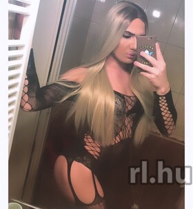 Jennifer Budapest escort Mädchen