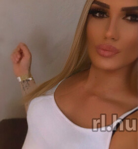 Jennifer Budapest escort Mädchen