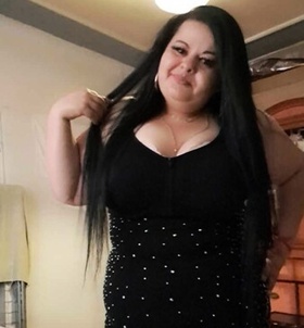 Jenny (30 éves) - Telefon: +36 20 / 910-7254 - Szolnok