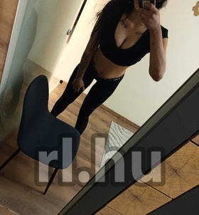 Jenny (21+ éves) - Telefon: +36 30 / 425-1198 - Salgótarján