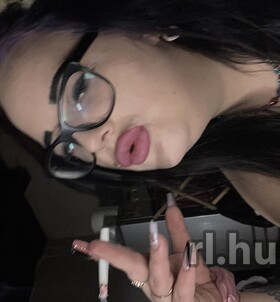 Jenny (18+ éves) - Telefon: +36 30 / 634-8719 - Szombathely