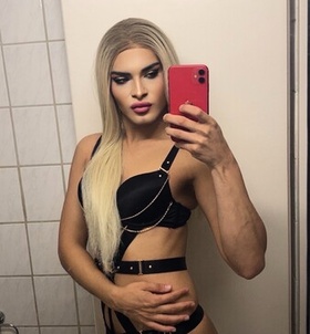 Jonelle (20 éves) - Telefon: +36 20 / 925-3492 - Szeged