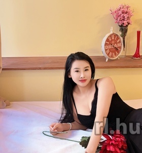 Budapest, Julia 06701539740