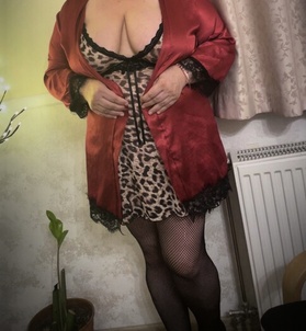 Ajka, Kamilla 06206183801