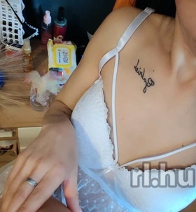 Kamilla Mosonmagyaróvár escort Mädchen