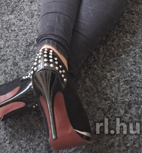 Budapest, Kamilla 06307363300