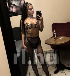 Karina (23 éves) - Telefon: +36 30 / 644-3365 - Dejtár