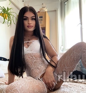 Karla Szolnok escort Mädchen