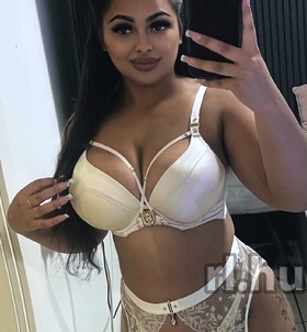Karla Gyöngyös escort girls