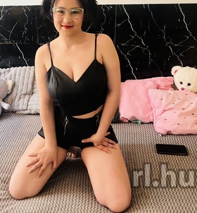 Budapest, Karolina 06305225095