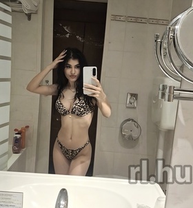 Karolina Budapest escort girls