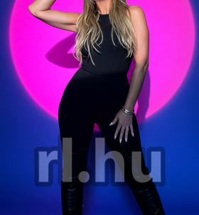 Kata (29+ éves, Nő) - Telefon: +36 20 / 490-1274 - Budapest, VI., szexpartner