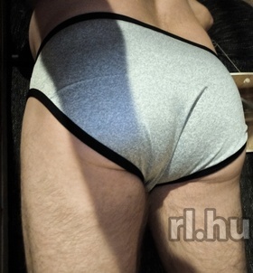 Kenyeztetőfethisa (40+ éves) - Telefon: +36 70 / 358-7859 - Győr